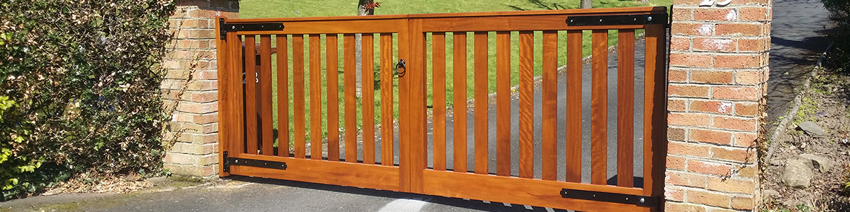 Deramore Gate  from the Timbergate Traditional Range of Timber Gates