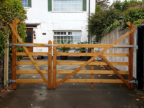 Lakeland Gates from Timbergate