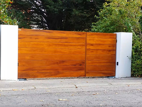 Ormiston Frameless Gates from Timbergate